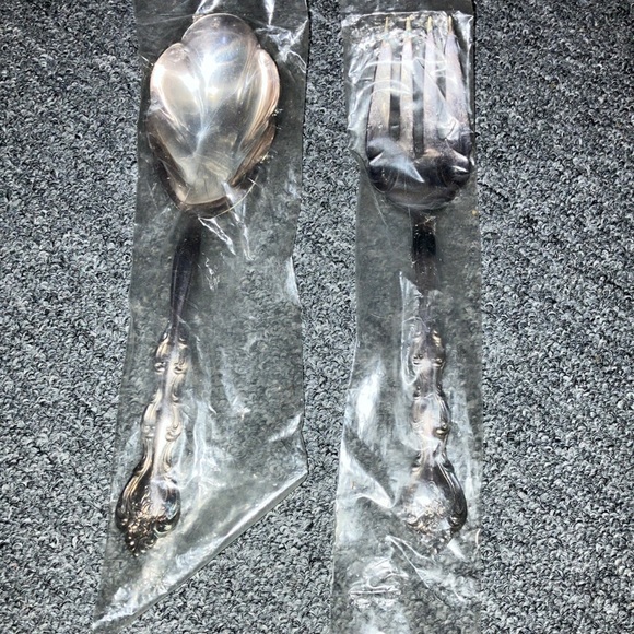 Still in original Packaging! International Silverplate Serving Fork and Spoon - Picture 1 of 2